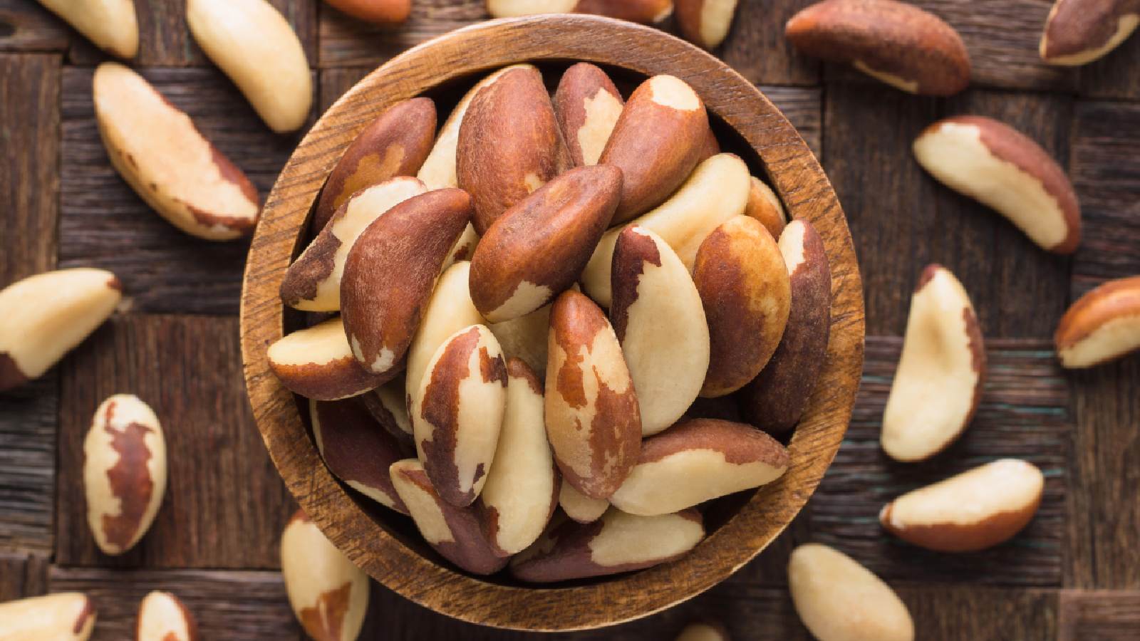 Brazil nuts are a powerhouse of nutrition! Know its wholesome health benefits