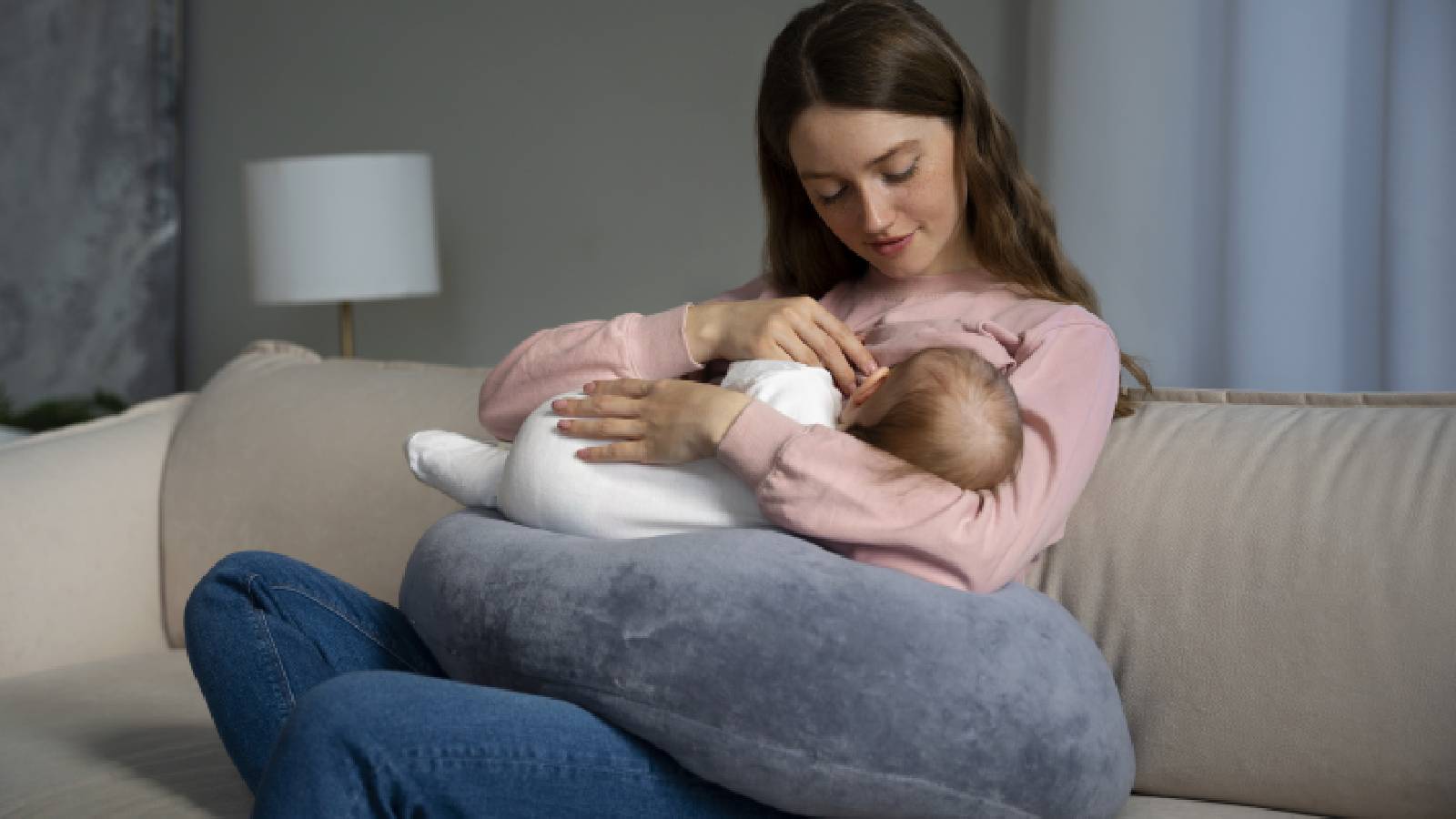 5 breastfeeding complications new moms need to be aware of