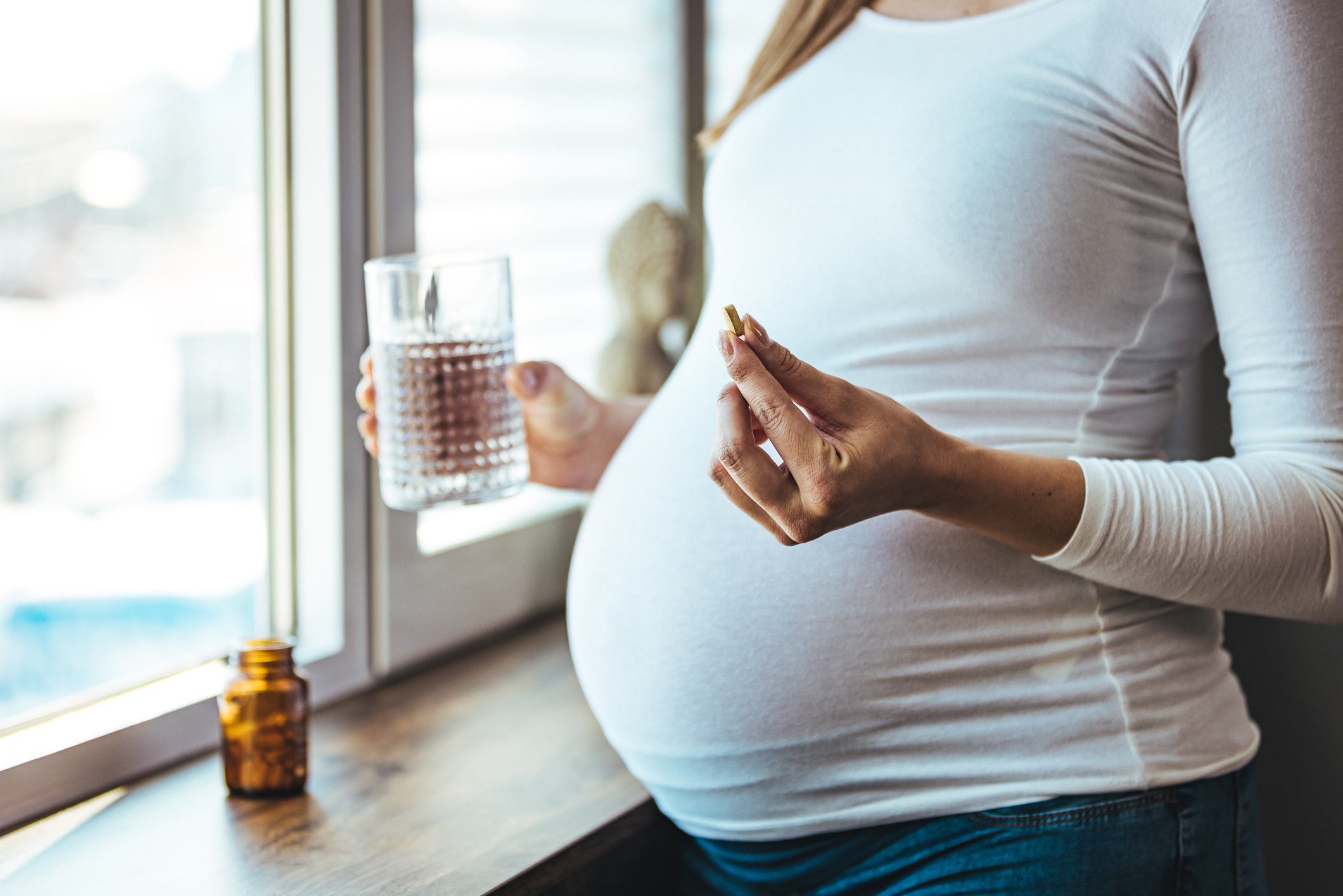 Researchers find vitamins E and B12 influence pregnancy complications