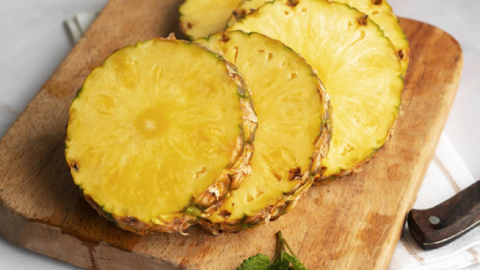 8 juicy benefits of eating pineapple every day! 𝐇𝐞𝐚𝐥𝐭𝐡, 𝐒𝐤𝐢𝐧 𝐂𝐚𝐫𝐞